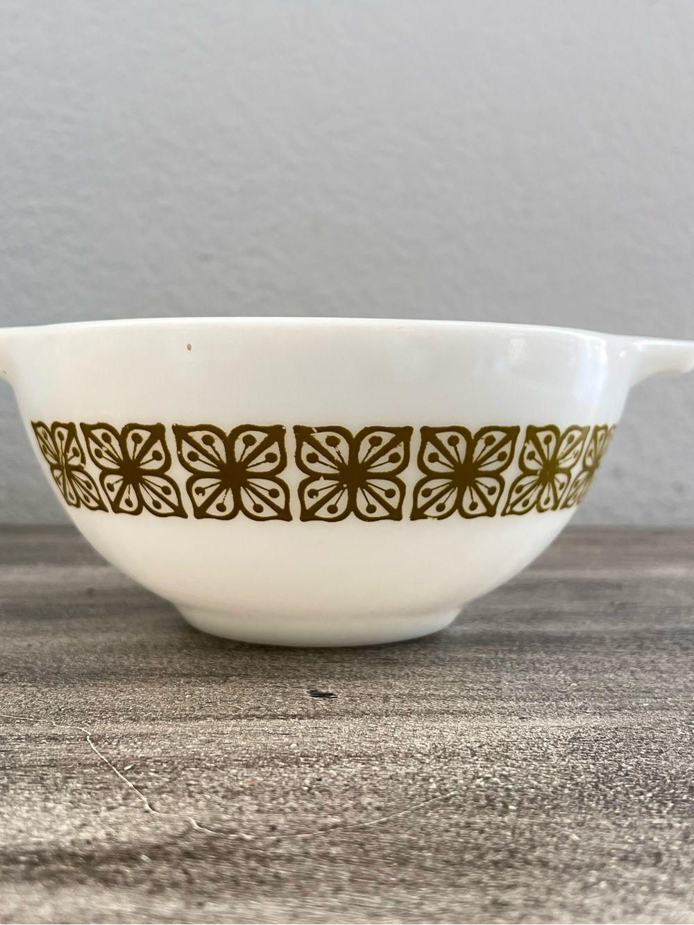 Vintage Pyrex Cinderella Mixing Bowl 442 Square Flower Verde Green 1-1/2 Qt